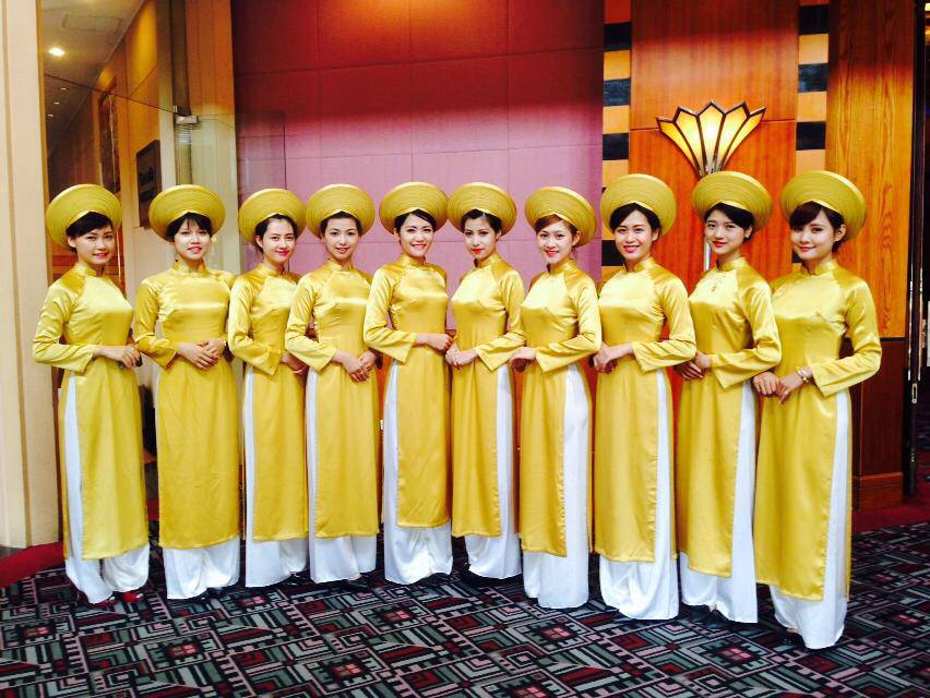 ao-dai-le-tan-vang-An-Tuong-Ha-1_compressed